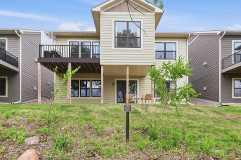 $750,000 | 16383 Glory Lane, Eden Prairie, MN 55347