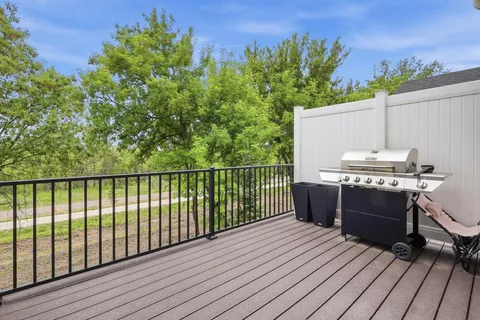 $750,000 | 16383 Glory Lane, Eden Prairie, MN 55347