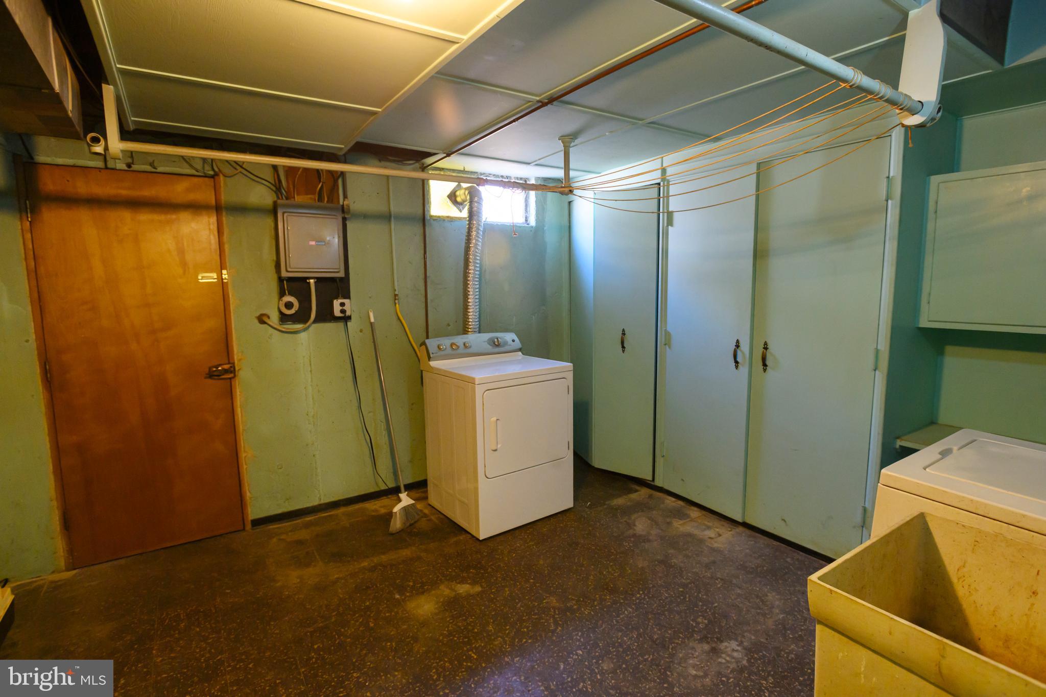 127 Sherbrook Boulevard Upper Darby, PA 19082 - Photo 20 of 24 a room with storage and utility