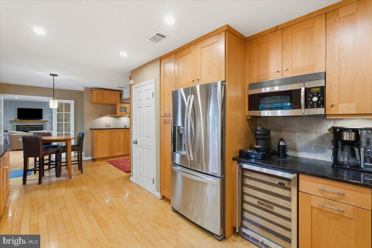 5803 Hall Street Burke, VA 22015 - Photo 23 of 77