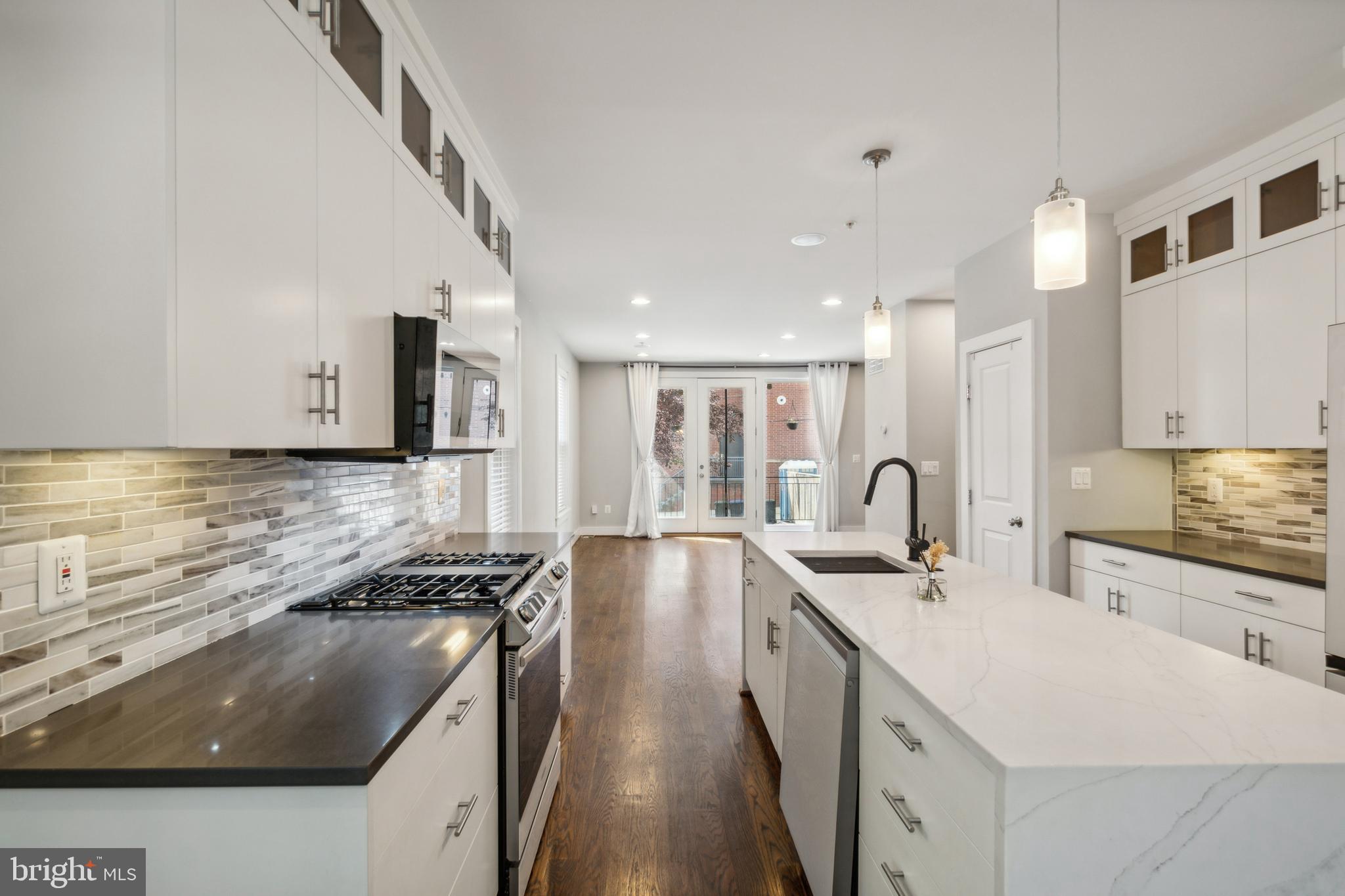 315 I Street Northeast, Unit 1 Washington, DC 20002 - Photo 5 of 28