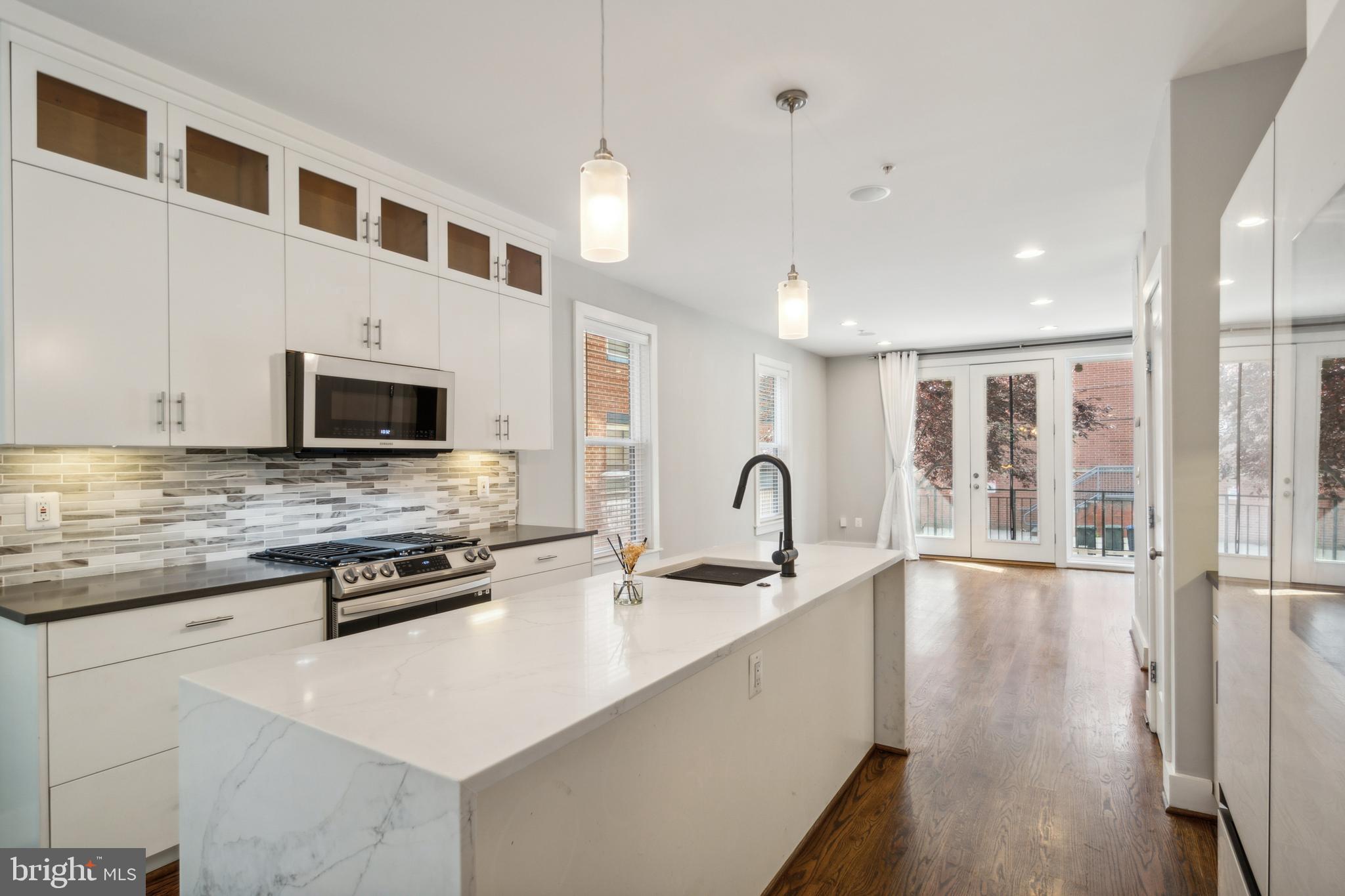 315 I Street Northeast, Unit 1 Washington, DC 20002 - Photo 6 of 28