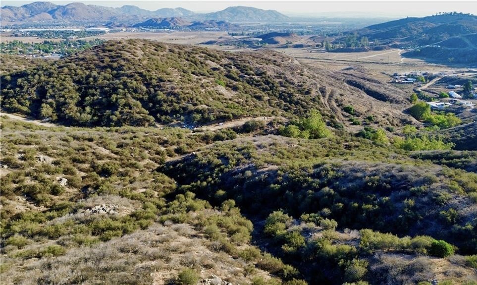 27920 Vista Suelto Road Moreno Valley, CA 92555 - Photo 13 of 16 a view of a yard with an outdoor space