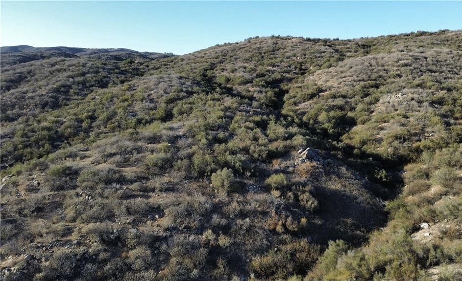 27920 Vista Suelto Road Moreno Valley, CA 92555 - Photo 16 of 16 a view of a big yard