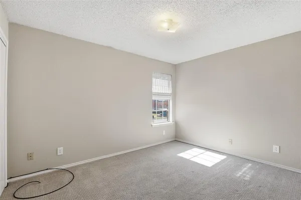 $175,000 | 7429 Kingswood Drive, Fort Worth, TX 76133