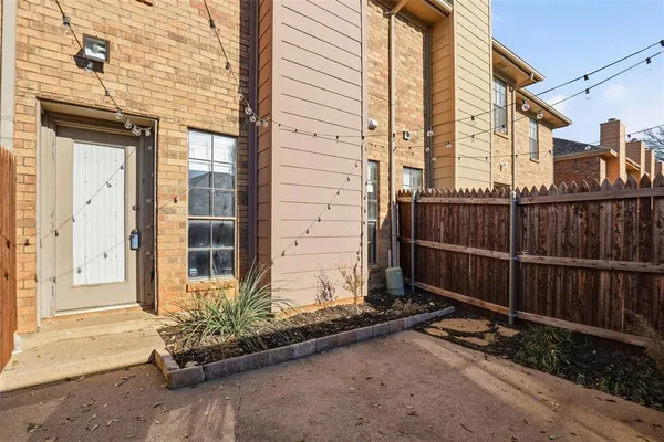 $175,000 | 7429 Kingswood Drive, Fort Worth, TX 76133