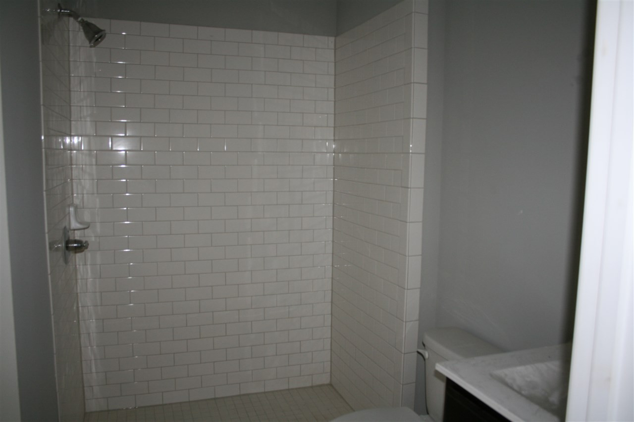 4608 Pleasant Pointe Way Raleigh, NC 27613 - Photo 9 of 16 Hall Bath Shower