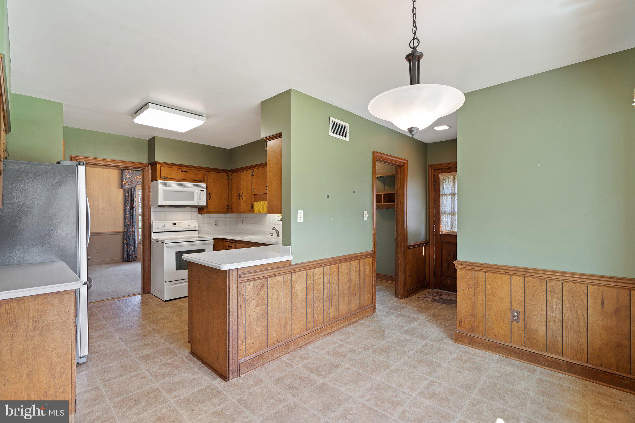 10328 Walker Road Culpeper, VA 22701 - Photo 19 of 79 Breakfast area