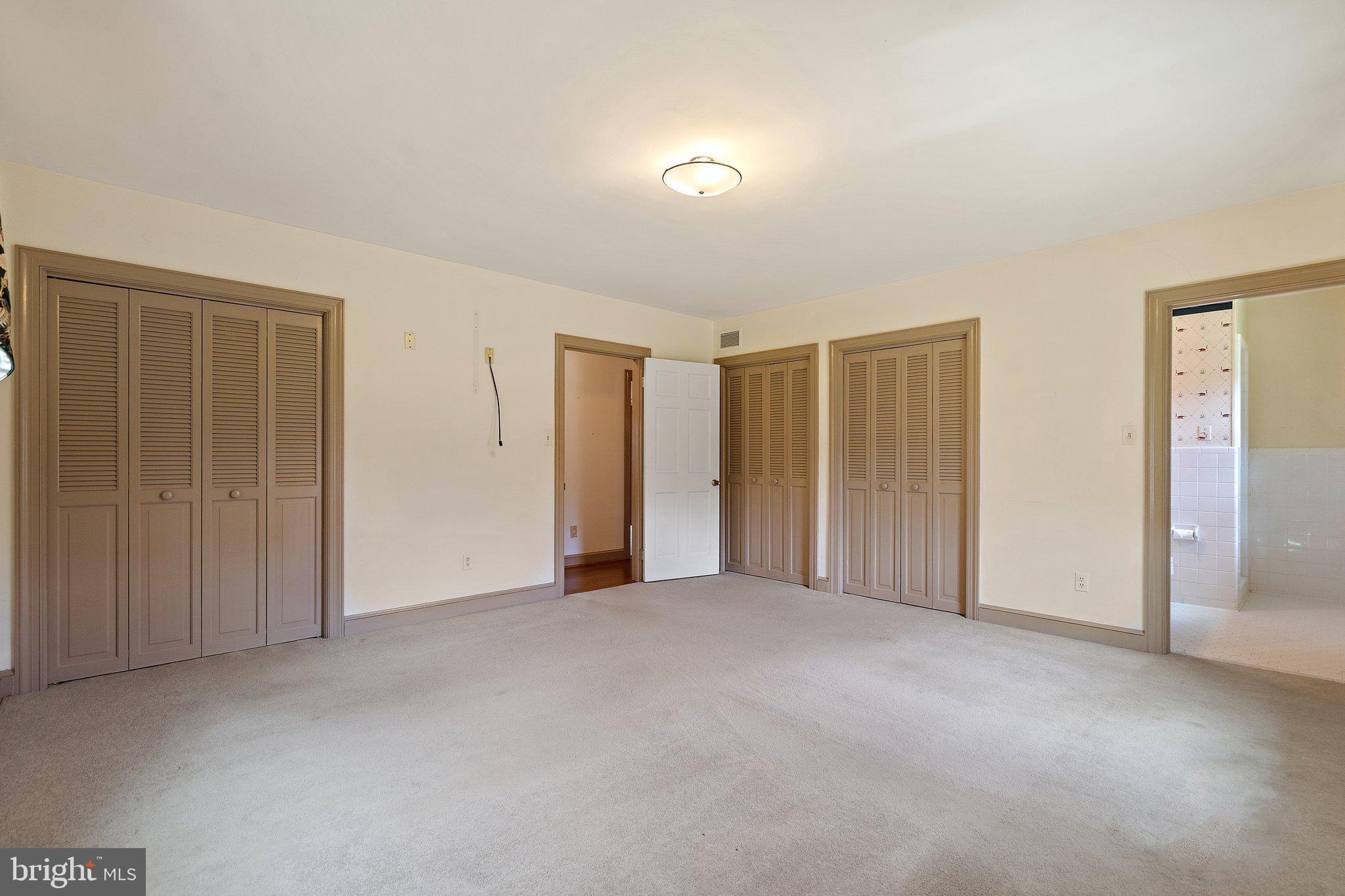 10328 Walker Road Culpeper, VA 22701 - Photo 33 of 79 Owner's Suite, closets