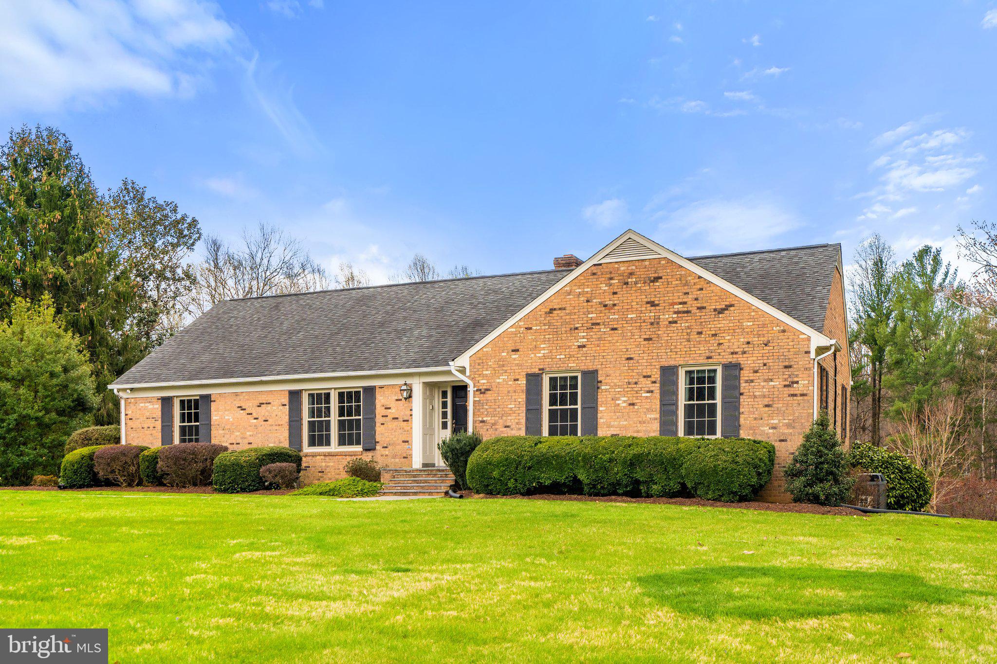 10328 Walker Road Culpeper, VA 22701 - Photo 4 of 79 Established lawns front and back