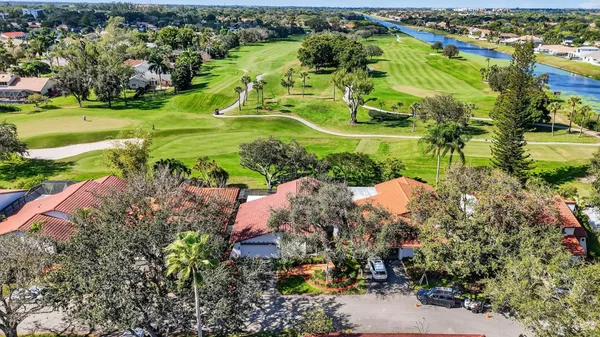$3,950 | 661 Hollows Circle, Deerfield Beach, FL 33442
