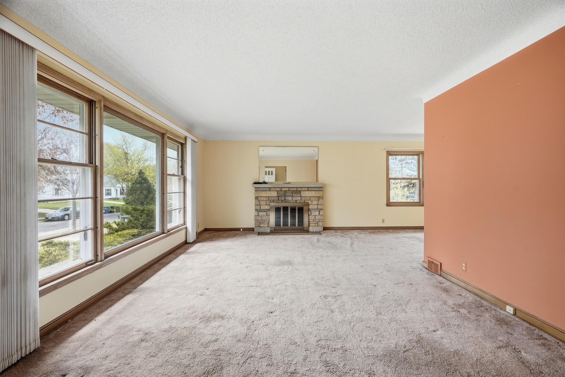 1633 West Rome Avenue St. Paul, MN 55116 - Photo 4 of 38 Gallery Image 4