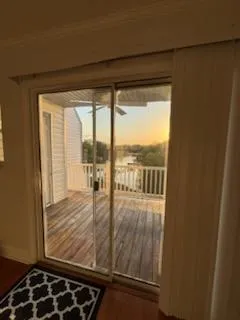 $199,950 | 1089 Bluewater Drive, Unit 512, Moneta, VA 24121