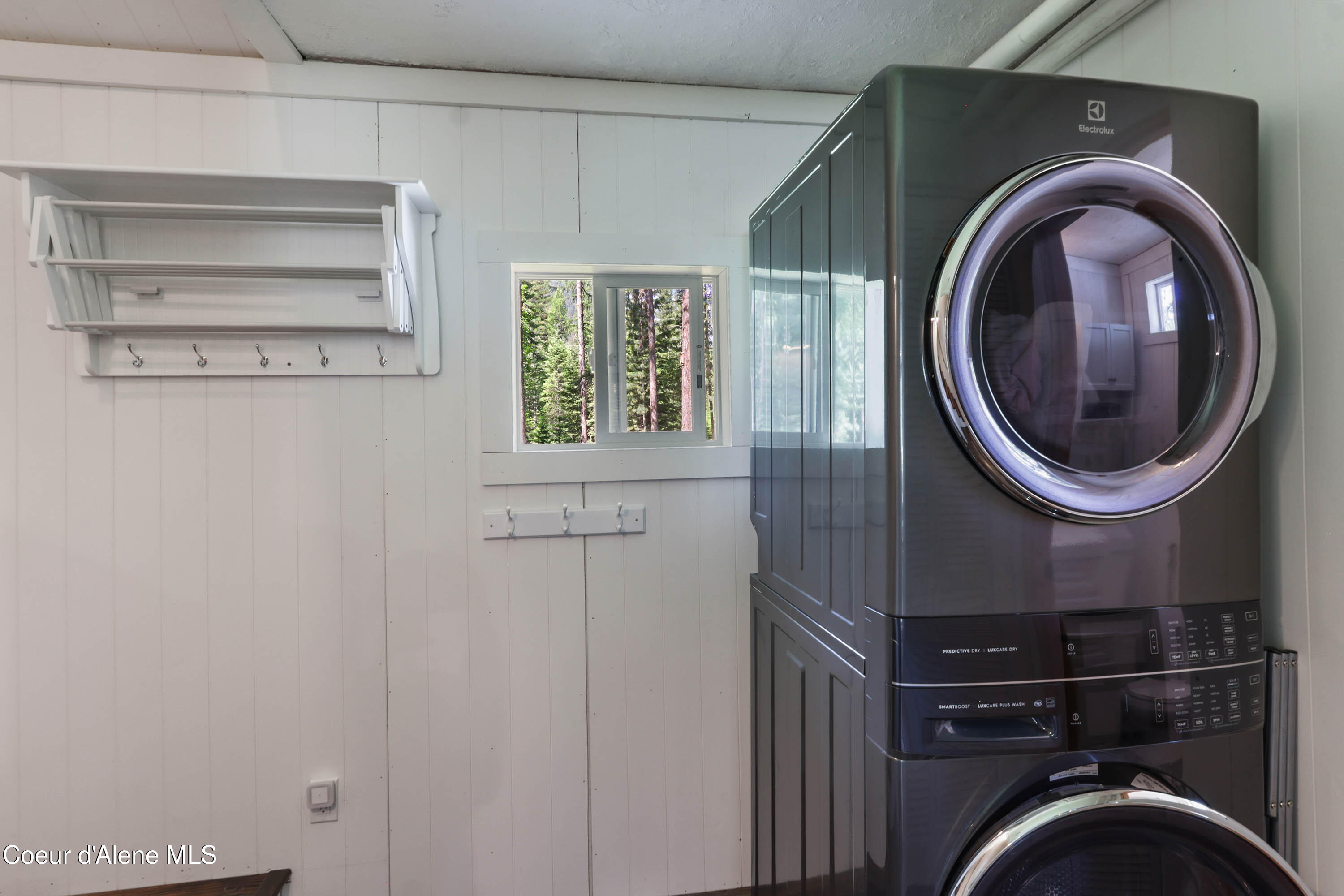 475 Dry Creek Road Clark Fork, ID 83811 - Photo 21 of 53 Laundry