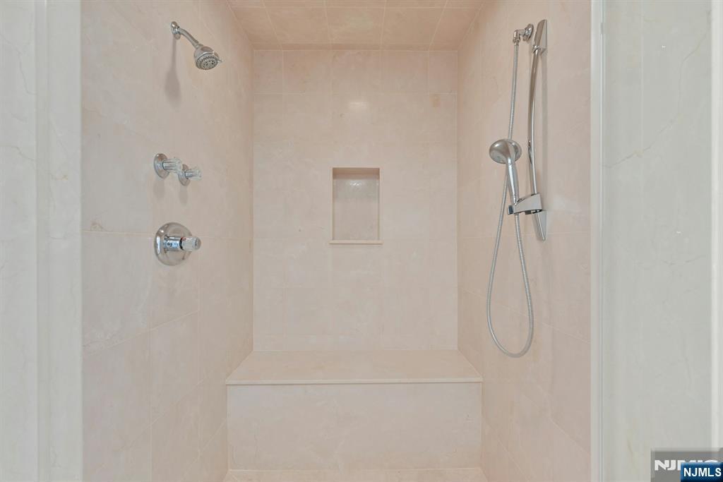 195 Elm Road Englewood, NJ 07631 - Photo 41 of 49