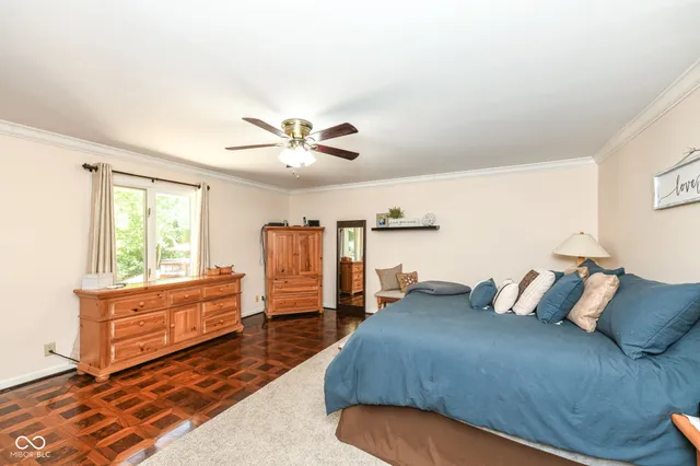 $869,900 | 8215 Sunray Court, Indianapolis, IN 46278