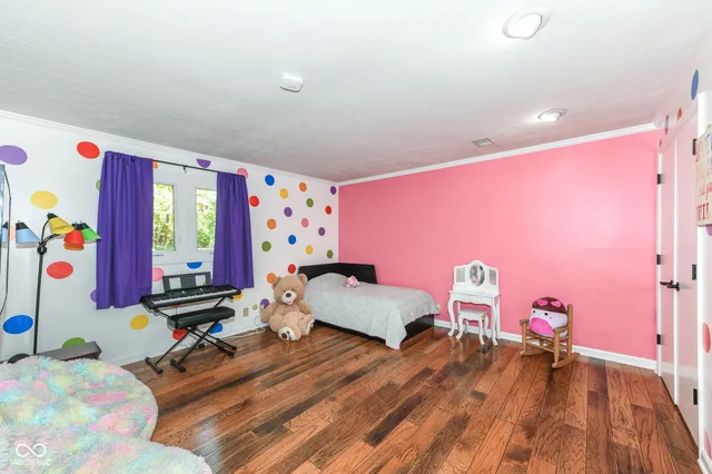 $869,900 | 8215 Sunray Court, Indianapolis, IN 46278