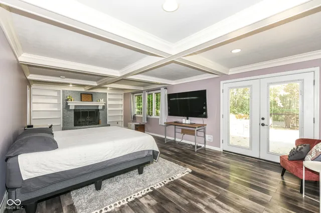 $869,900 | 8215 Sunray Court, Indianapolis, IN 46278