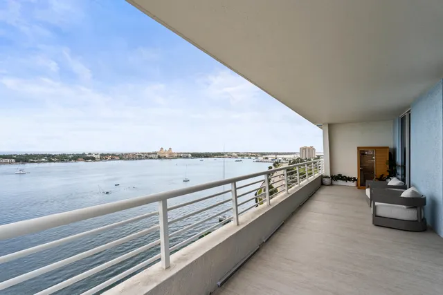 $3,500,000 | 1551 North Flagler Drive, Unit 1501, West Palm Beach, FL 33401