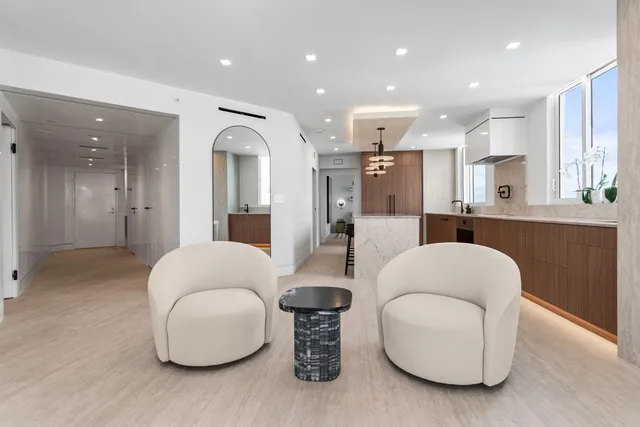 $3,500,000 | 1551 North Flagler Drive, Unit 1501, West Palm Beach, FL 33401