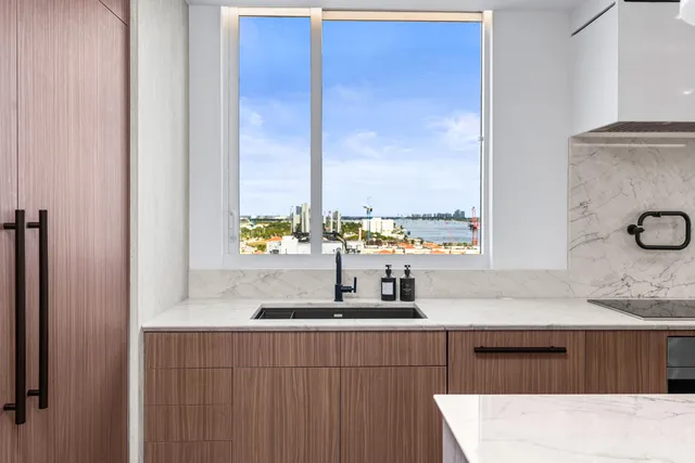 $3,500,000 | 1551 North Flagler Drive, Unit 1501, West Palm Beach, FL 33401