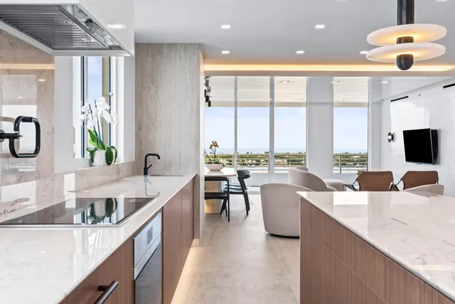 $3,500,000 | 1551 North Flagler Drive, Unit 1501, West Palm Beach, FL 33401