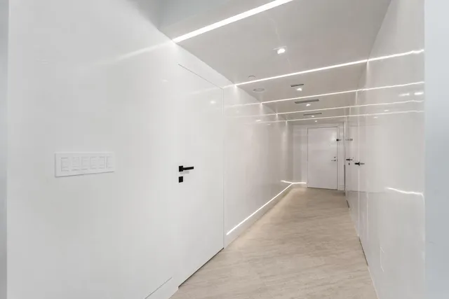 $3,500,000 | 1551 North Flagler Drive, Unit 1501, West Palm Beach, FL 33401