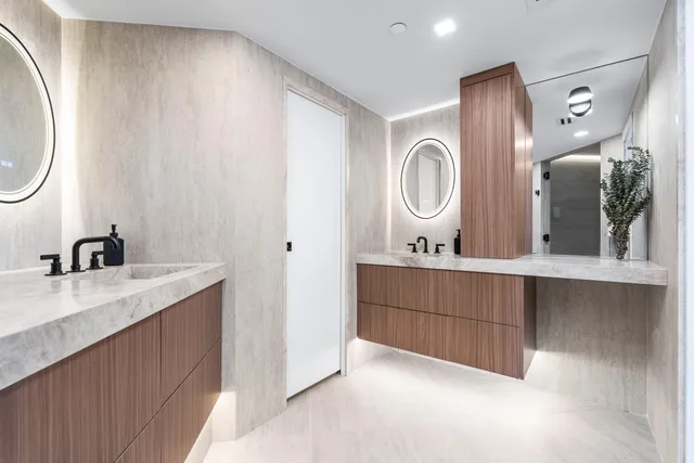 $3,500,000 | 1551 North Flagler Drive, Unit 1501, West Palm Beach, FL 33401