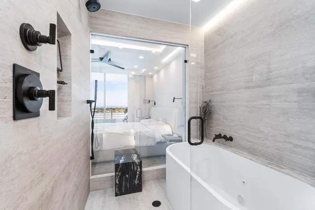 $3,500,000 | 1551 North Flagler Drive, Unit 1501, West Palm Beach, FL 33401