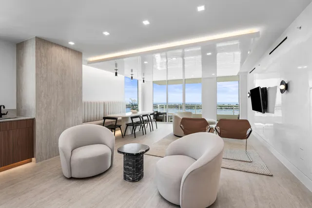 $3,500,000 | 1551 North Flagler Drive, Unit 1501, West Palm Beach, FL 33401