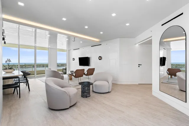 $3,500,000 | 1551 North Flagler Drive, Unit 1501, West Palm Beach, FL 33401