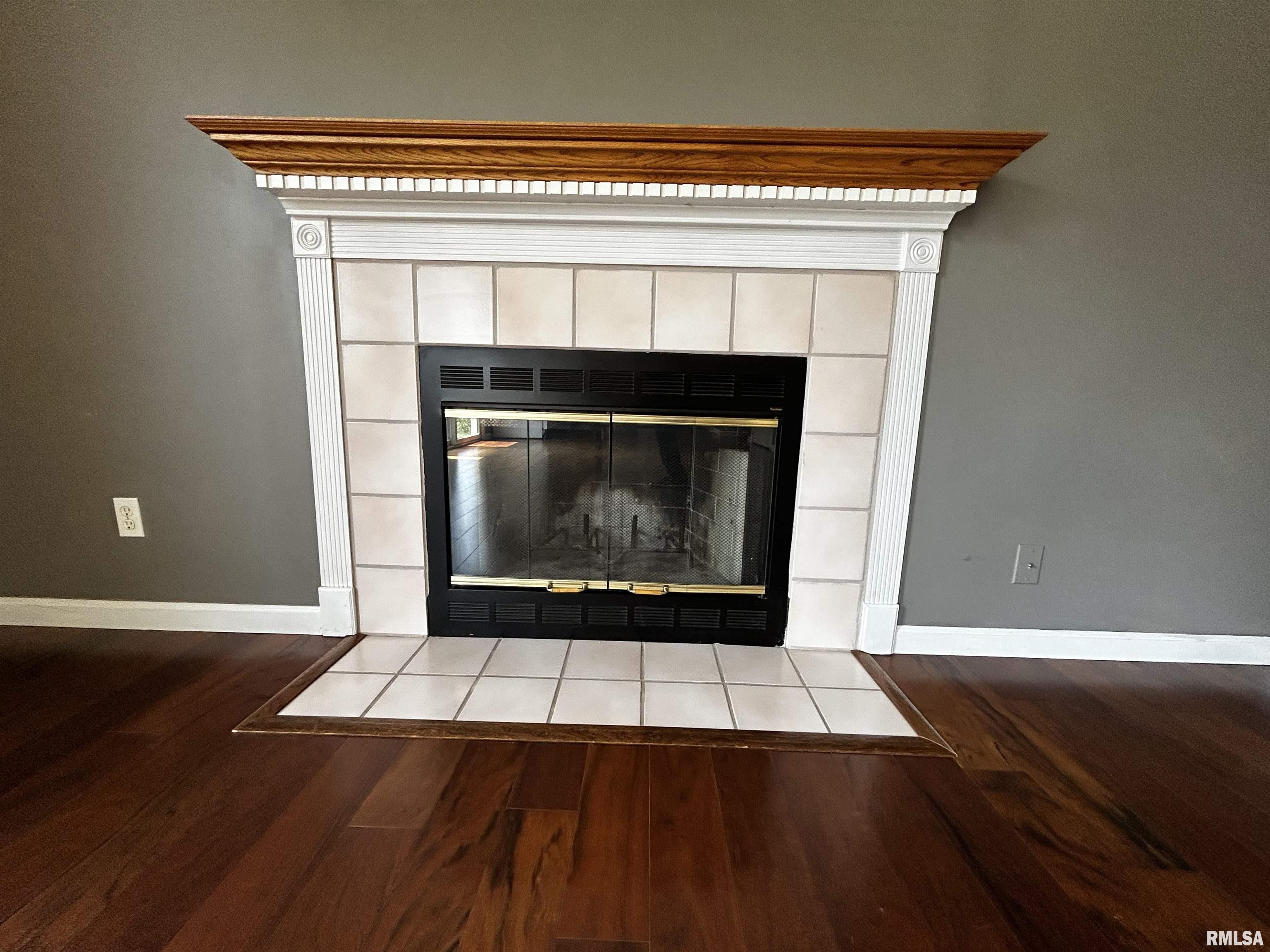 3820 Viking Boulevard Springfield, IL 62712 - Photo 6 of 15 Gallery Image 6
