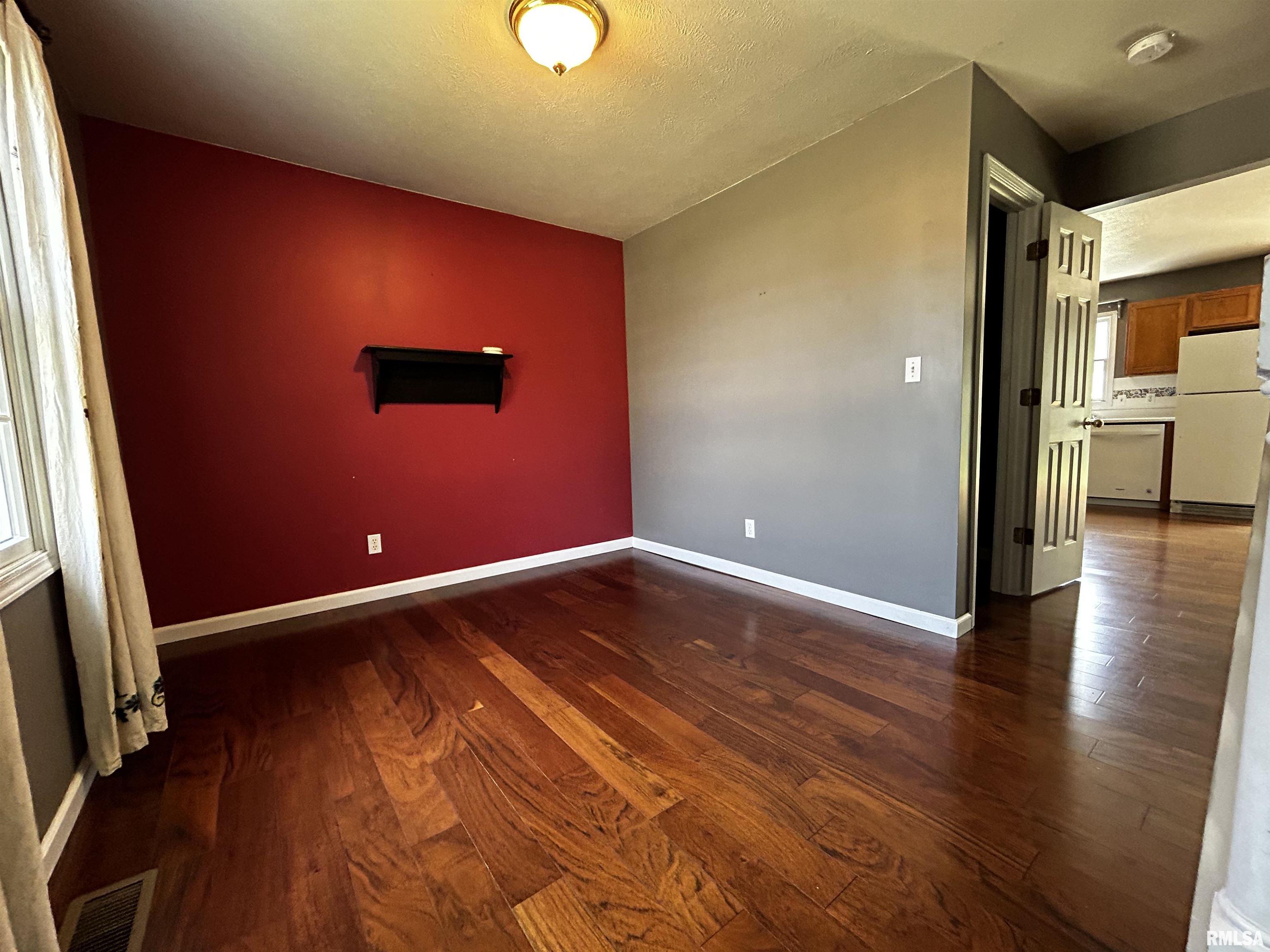3820 Viking Boulevard Springfield, IL 62712 - Photo 7 of 15 Gallery Image 7