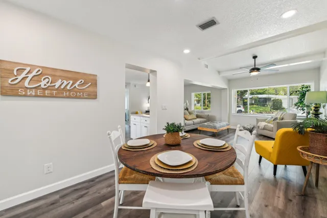 $599,982 | 581 Hillside Court, Melbourne, FL 32935