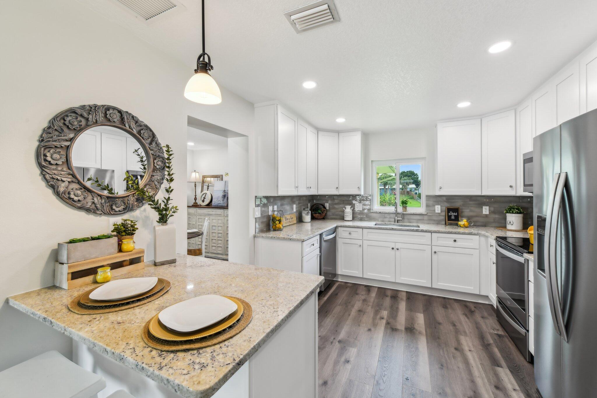 581 Hillside Court Melbourne, FL 32935 - Photo 14 of 46 Kitchen