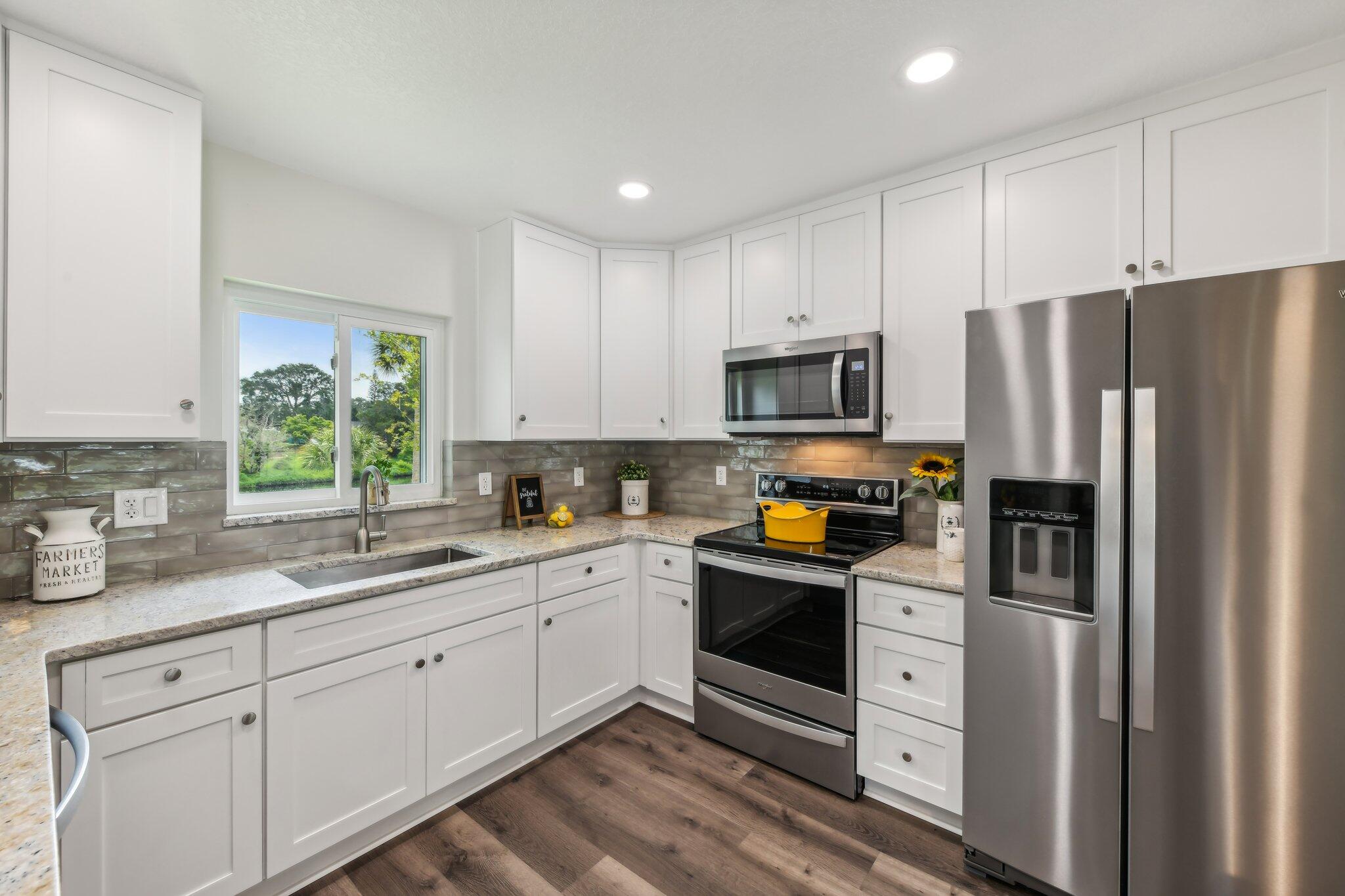 581 Hillside Court Melbourne, FL 32935 - Photo 15 of 46 Kitchen