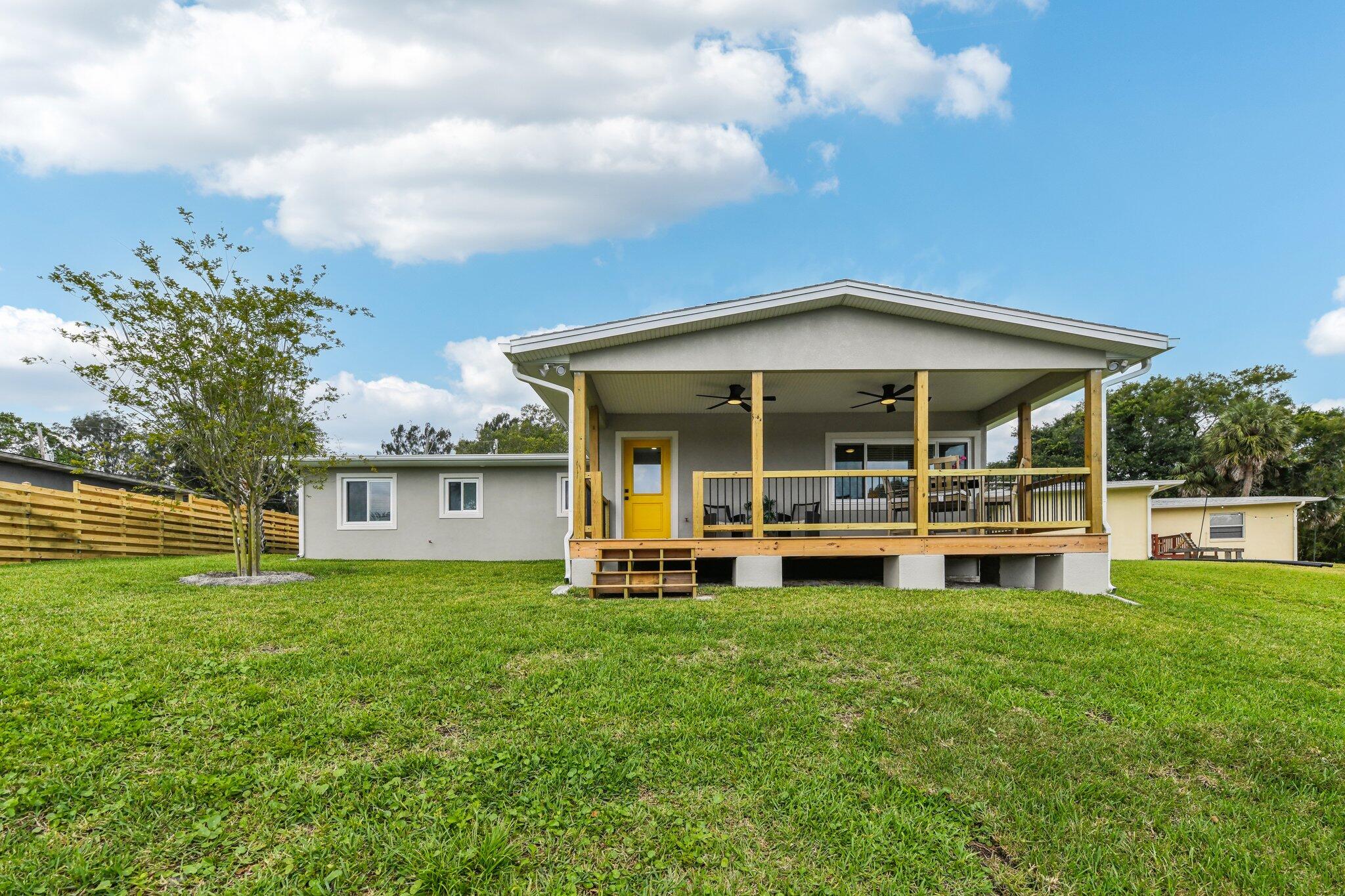 581 Hillside Court Melbourne, FL 32935 - Photo 35 of 46 Back view