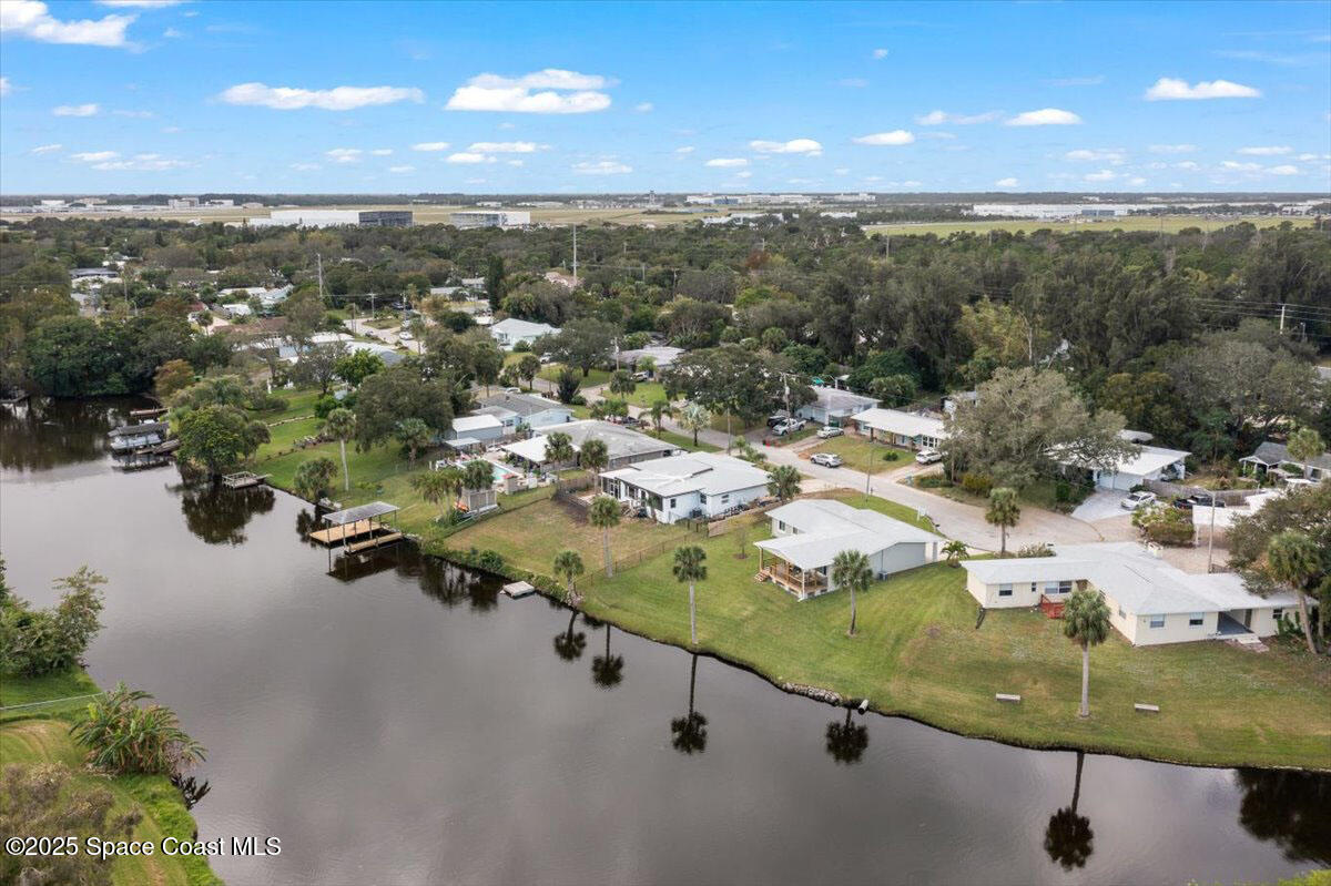 581 Hillside Court Melbourne, FL 32935 - Photo 41 of 46 Wide Canal