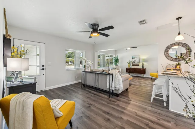 $599,982 | 581 Hillside Court, Melbourne, FL 32935