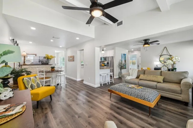 $599,982 | 581 Hillside Court, Melbourne, FL 32935