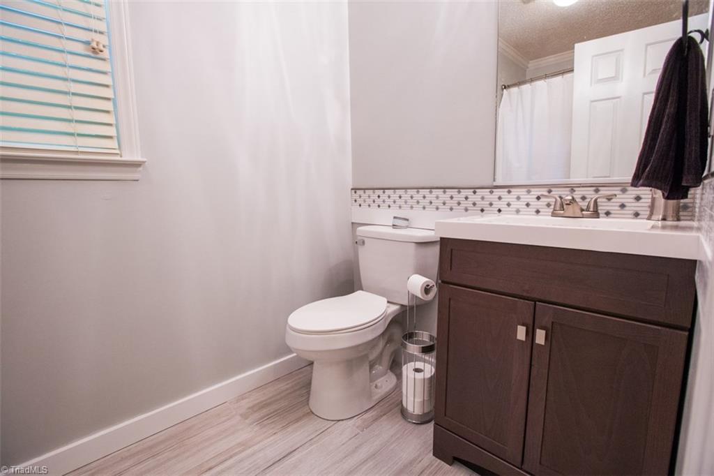 703 Ridgeworth Avenue High Point, NC 27265 - Photo 18 of 24 Gallery Image 18