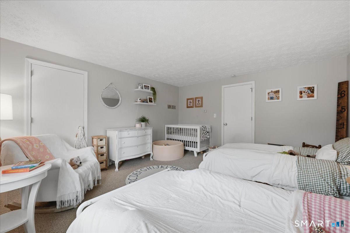 300 Meridian Street, Unit H Groton, CT 06340 - Photo 17 of 21