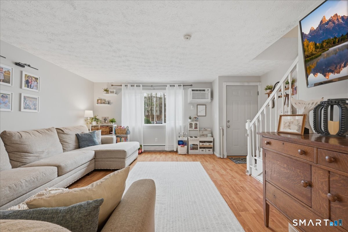 300 Meridian Street, Unit H Groton, CT 06340 - Photo 5 of 21