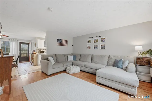 $229,000 | 300 Meridian Street, Unit H, Groton, CT 06340