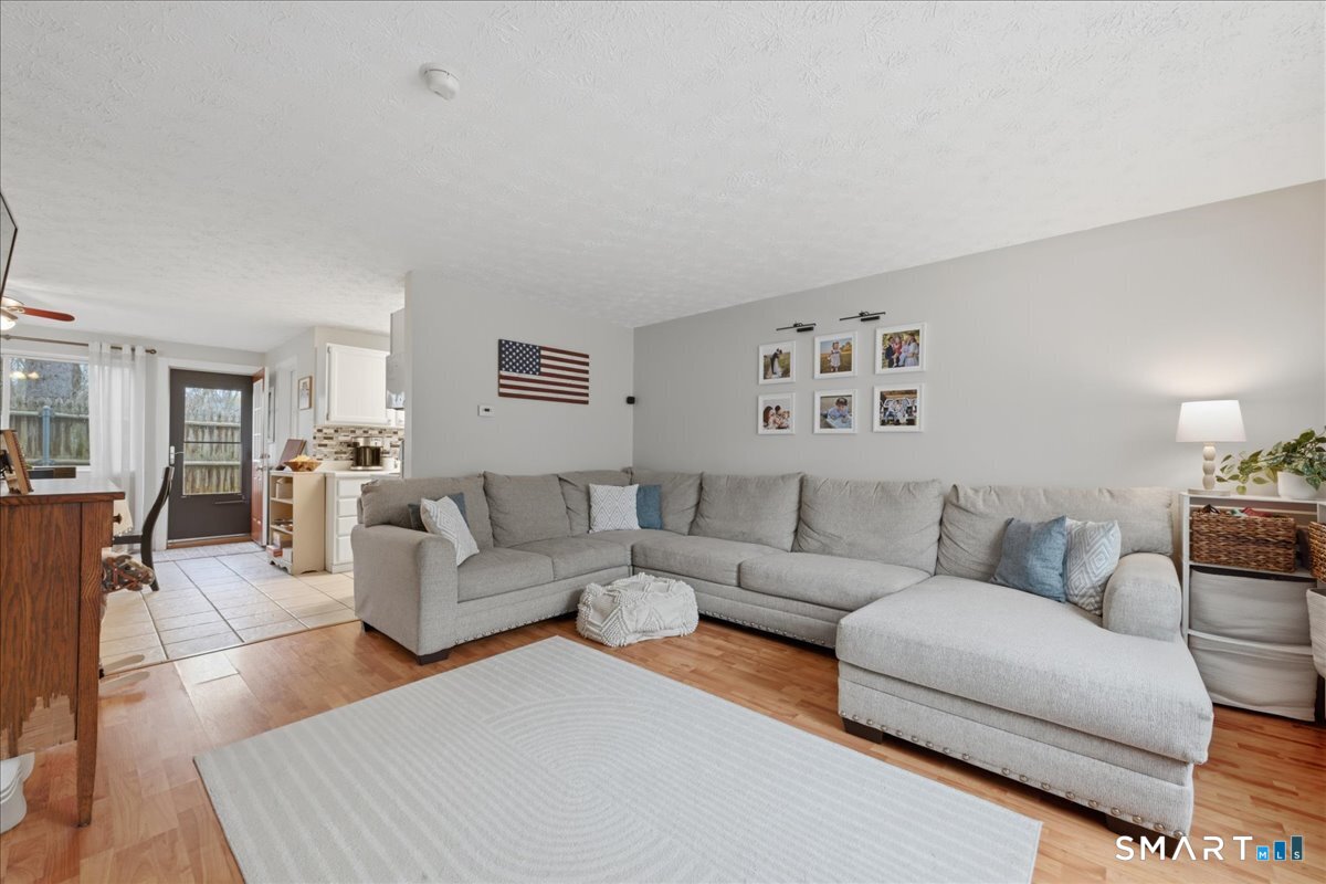 300 Meridian Street, Unit H Groton, CT 06340 - Photo 6 of 21