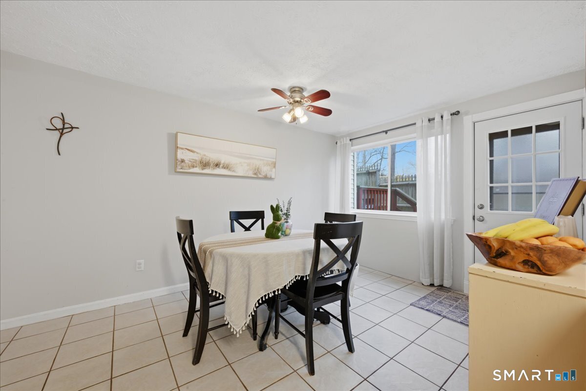 300 Meridian Street, Unit H Groton, CT 06340 - Photo 8 of 21