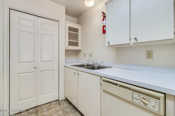 $975 | 119 Juliette Place, Unit 5, Lafayette, LA 70506