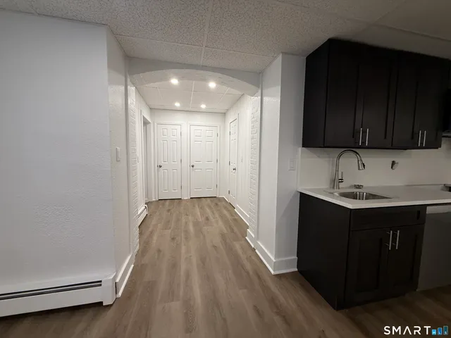 $2,295 | 156 Garfield Avenue, Unit 12, New London, CT 06320