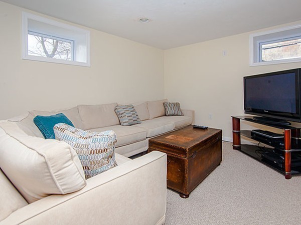 303 Florence Road Waltham, MA 02453 - Photo 18 of 24 Gallery Image 18