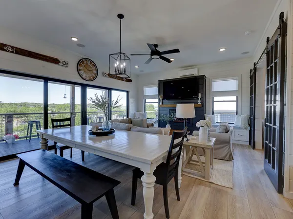 $1,250,000 | 22516 Felicia Drive, Spicewood, TX 78669
